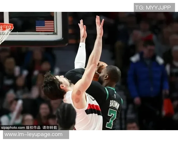 替补球员狂砍46分怀特强调团队合作的重要性需要每位球员的共同努力 替补球员狂砍46分怀特强调团队合作的重要性需要每位球员的共同努力