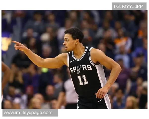 拓媒分析:里斯缺阵如何增强中锋深度或加大对杨瀚森的信任力度 拓媒分析:里斯缺阵如何增强中锋深度或加大对杨瀚森的信任力度